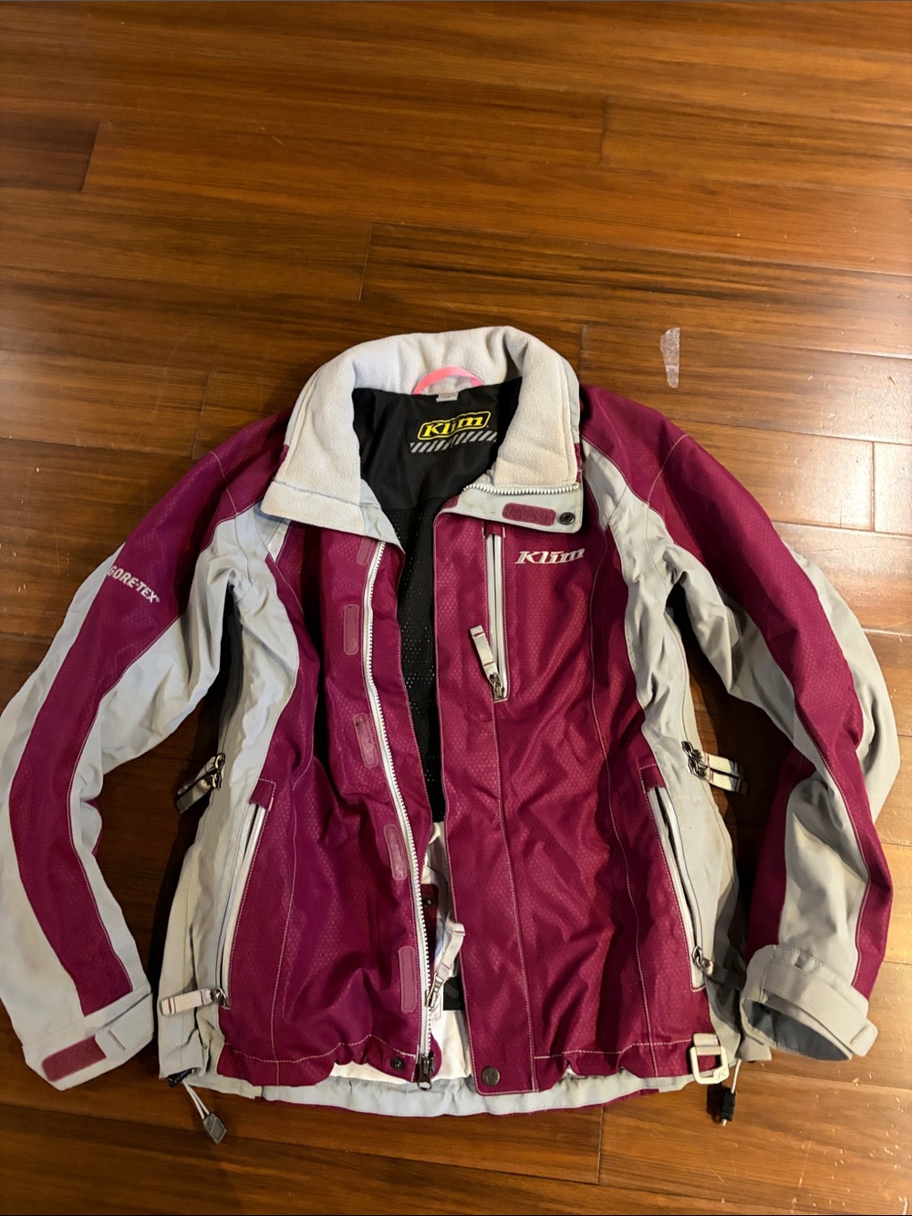 Klim Women's Magenta and Light Gray Ski Jacket